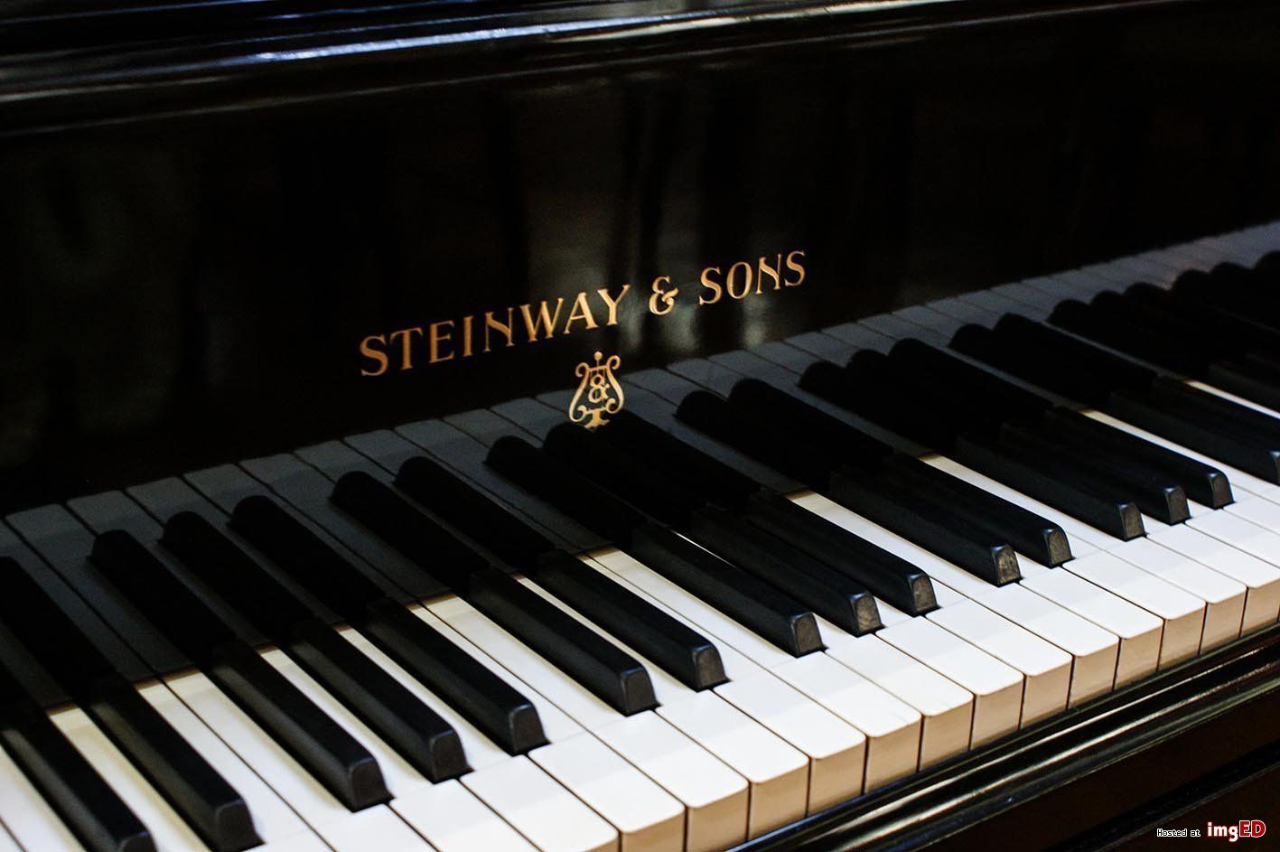 festiwal-pera-baroku-kobylka-powiat-wolominski-fortepian-steinway